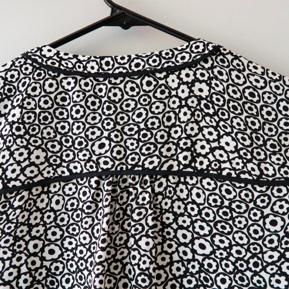 Talbots button down easy top in black and white floral design NWT small - Picture 5 of 6